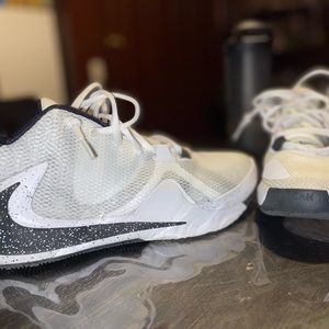 Nike zoom freak “Oreo”